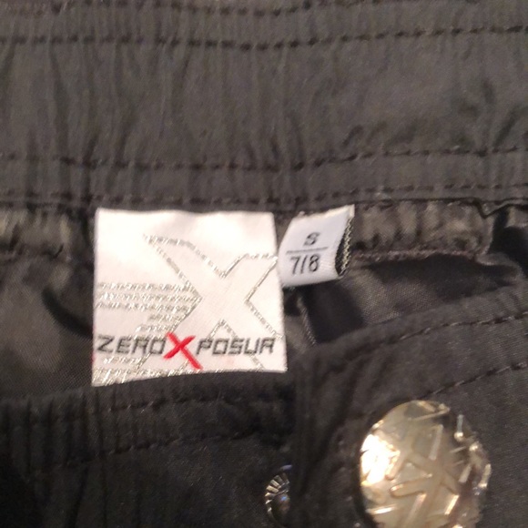 Snow pants - Picture 2 of 5